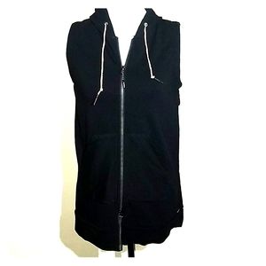 mondetta tunic length vest size small